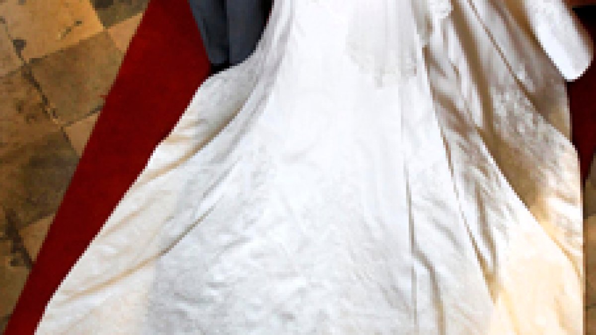 princess kate wedding dress back Kate Middleton wedding dress, up-close