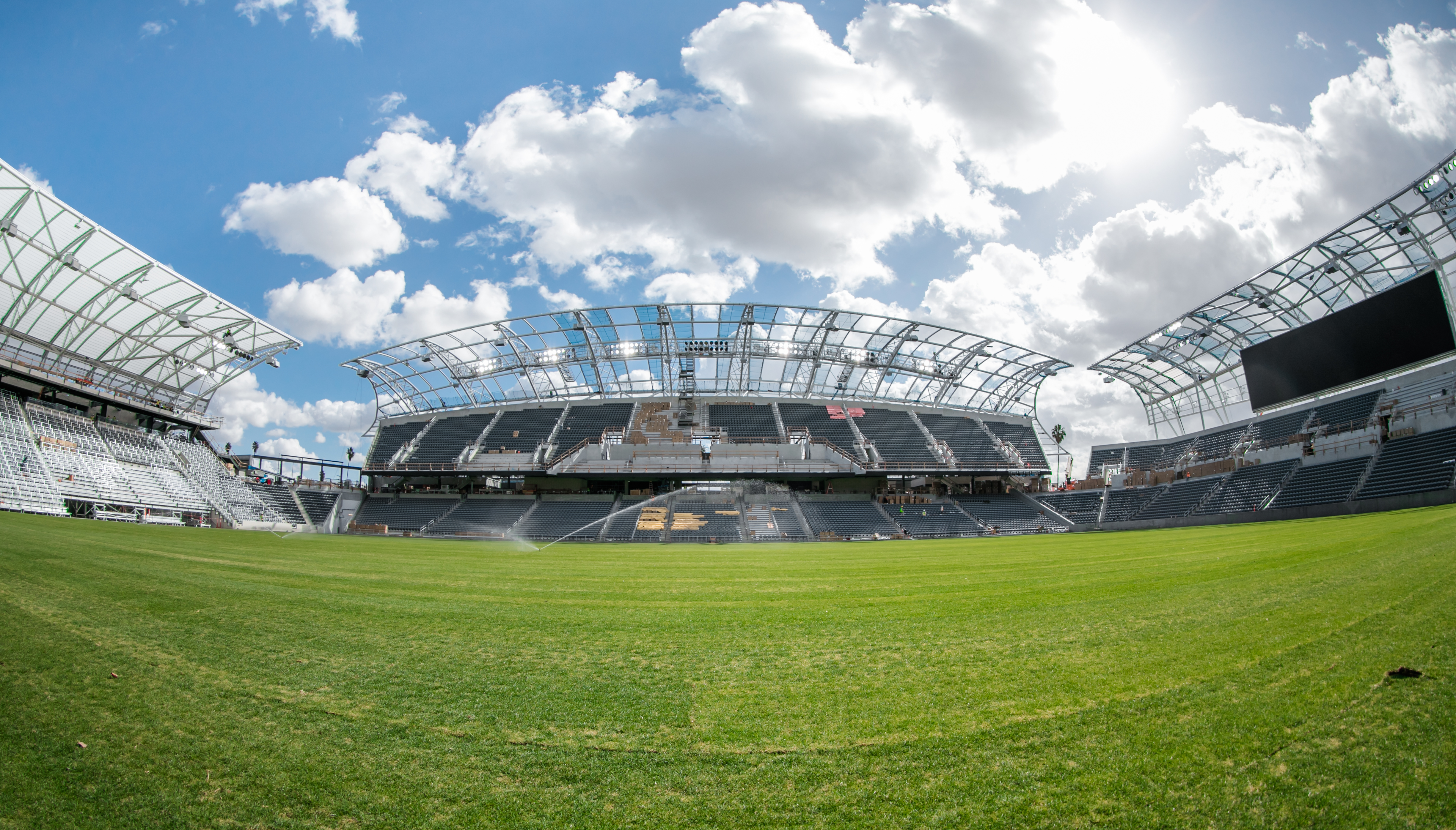 A new soccer stadium rises near downtown for LAFC - Los Angeles Times