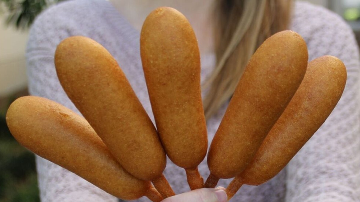 5 for 5 Wienerschnitzel Celebrates National Corn Dog Day NBC Los