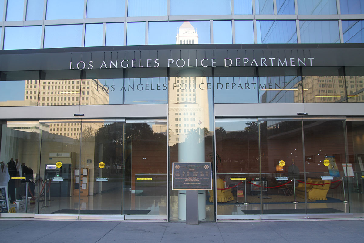 Https Www Nbclosangeles Com News Local Seeking Justice Lapd Search For Suspects In Murder Los Angeles 13875 Lapd Search For Suspects In Saturday Morning Murder Duane Anthony Burks Right Was Shot And Killed Saturday July 22 2006 Ten Years - citi field roblox