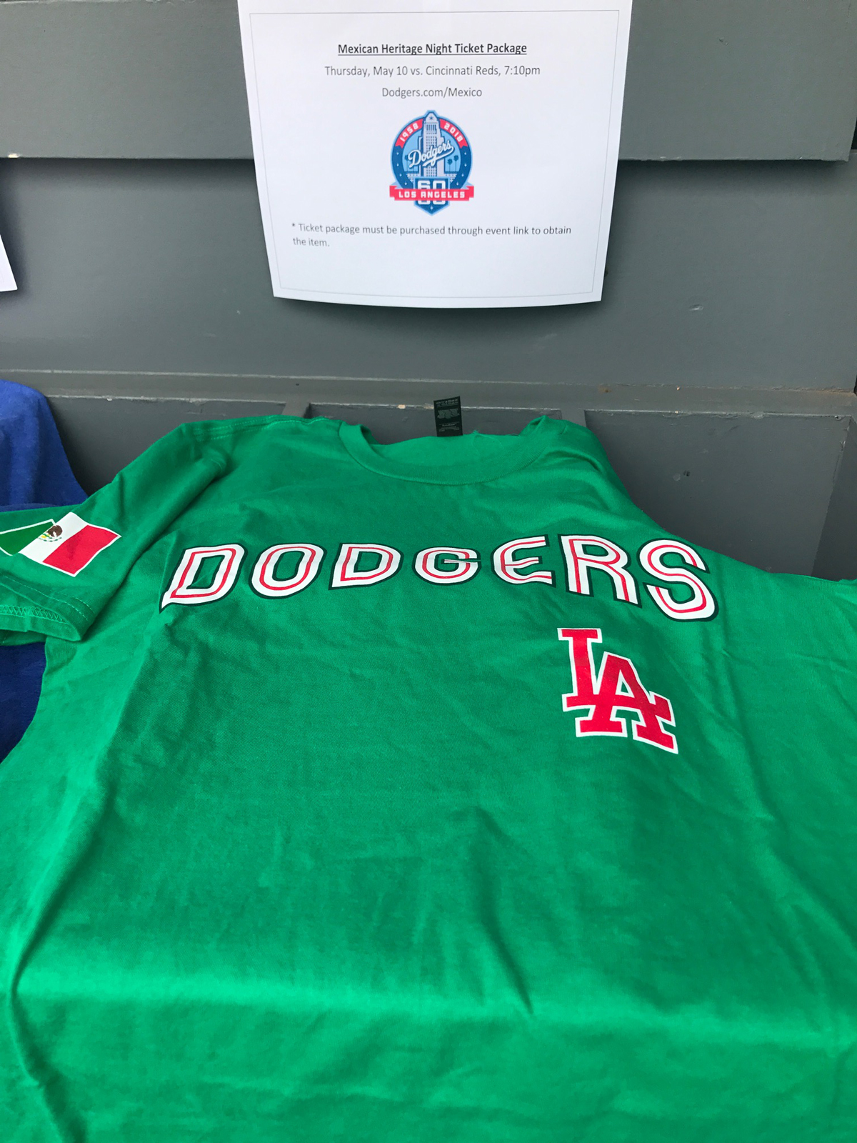 Dodgers Mexico jersey 5/8 from MEXICAN HERITAGE NIGHT SIZE