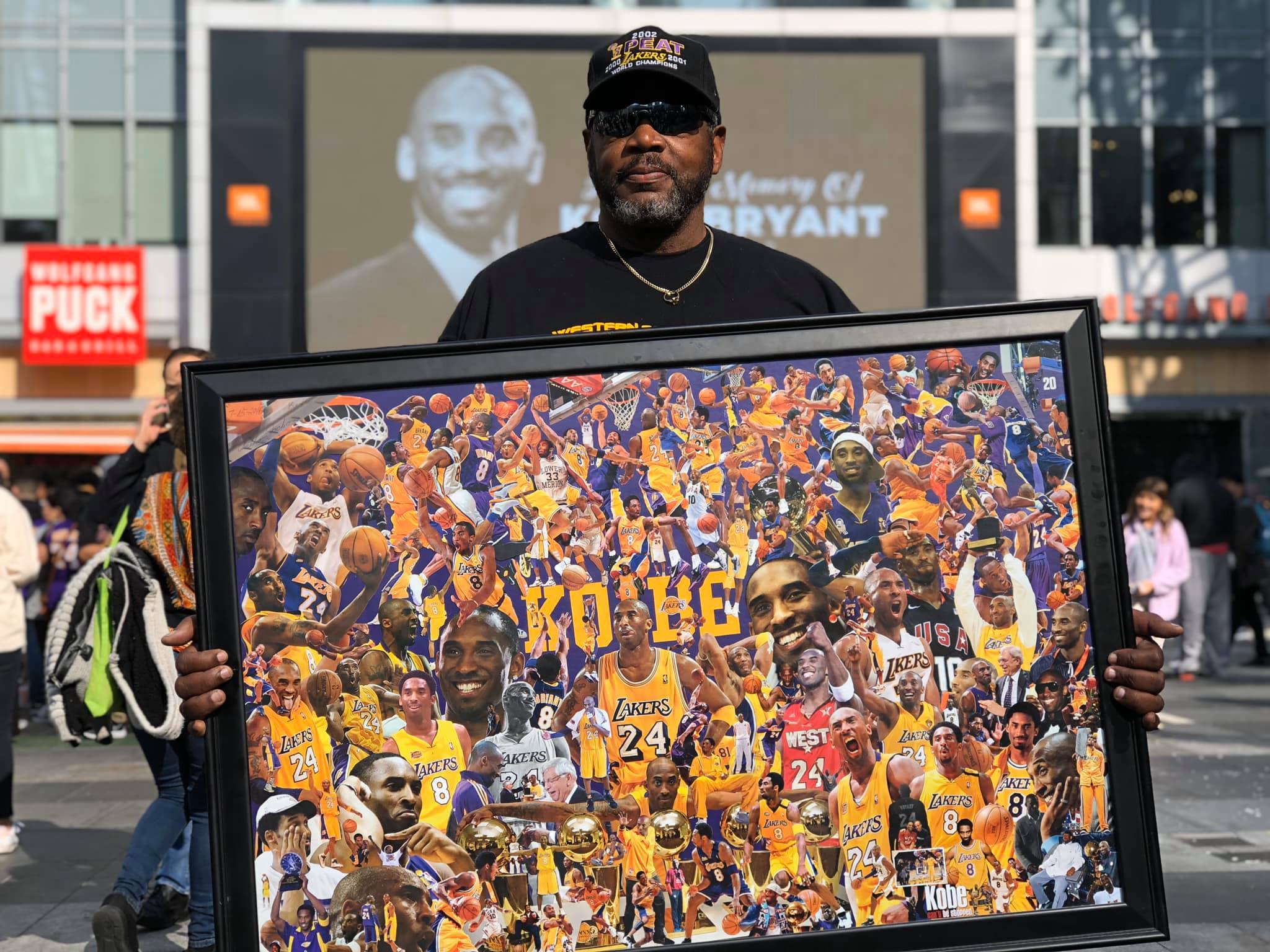 Fans Mourn Nba Great Kobe Bryant S Death Nbc Los Angeles