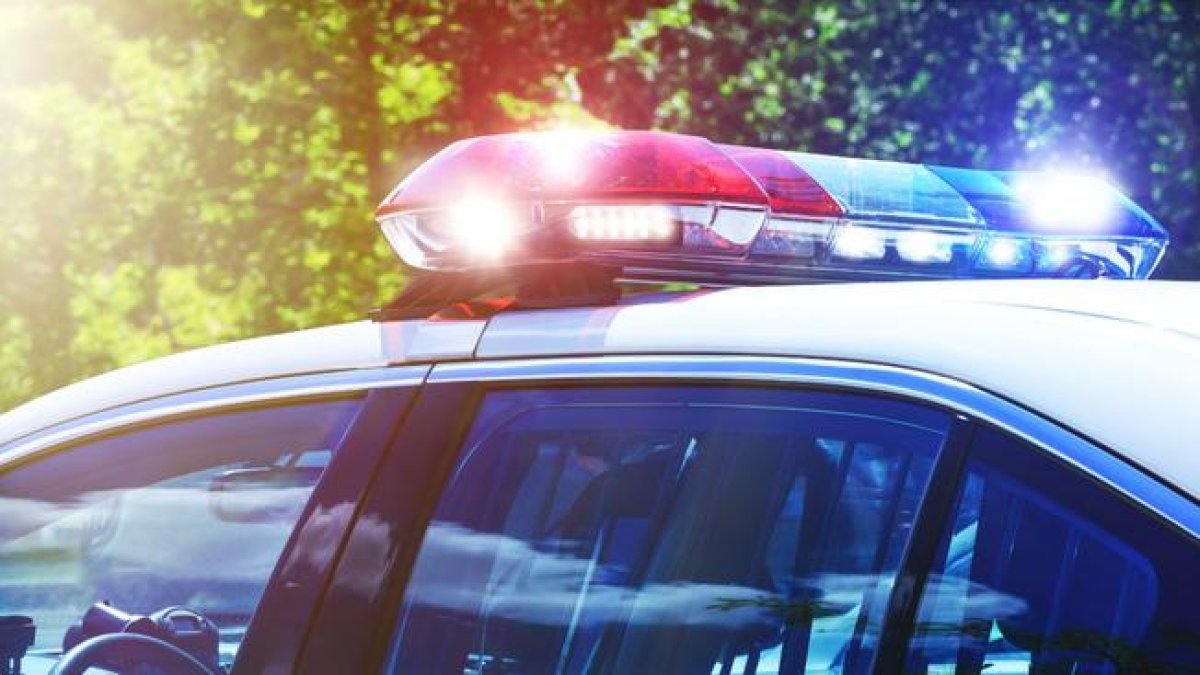 Off-Duty Border Patrol Agent Shot in Manhattan Robbery, Suspect in Custody