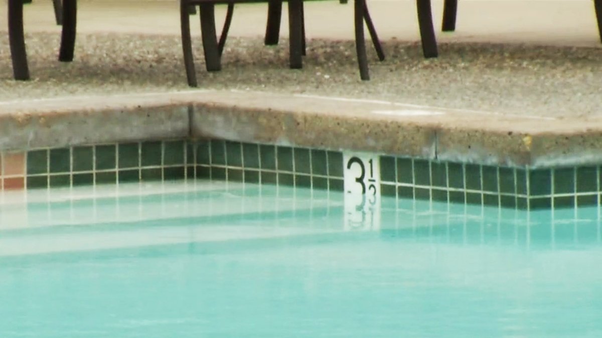 Person found dead in Encino pool - Vimarsana News