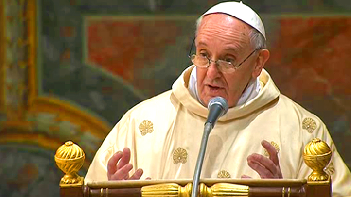 pope_mass_P10
