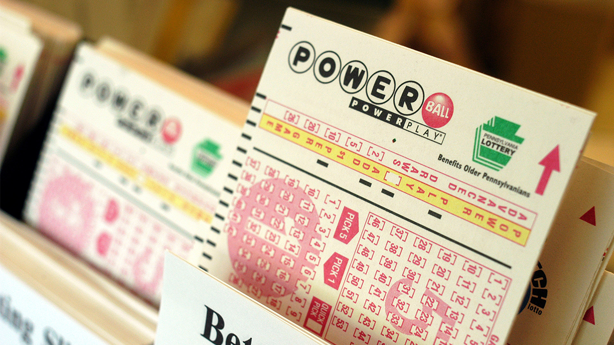 Tonight's Powerball Jackpot Tops $1 Billion