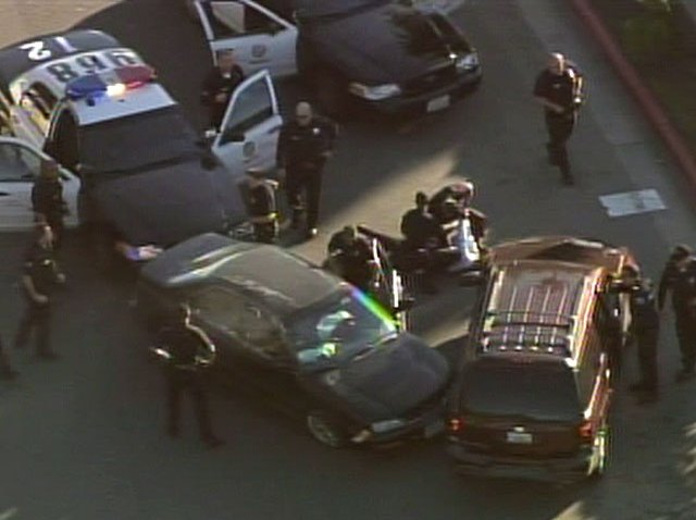 High Speed Pursuit Leads Authorities Through La Nbc Los Angeles 9306