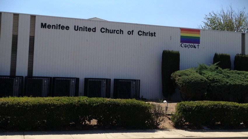 rainbowflagchurch
