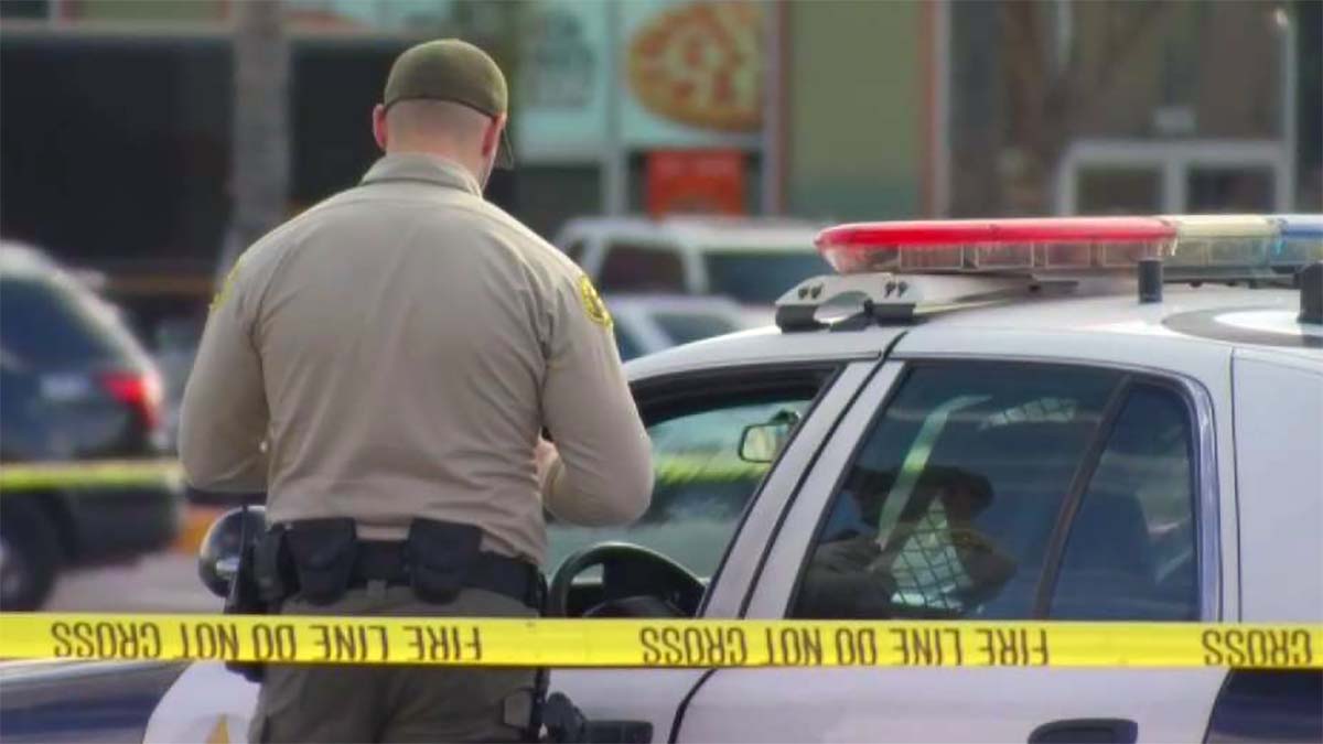 One Killed When Security Guard Opens Fire During Possible Robbery Attempt NBC Los Angeles