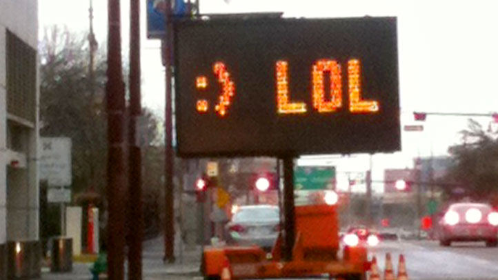 txdot-lol-sign