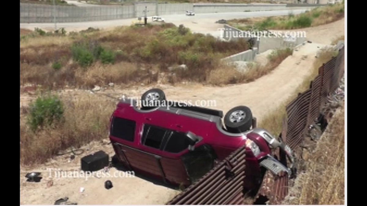 tourist go down wrong road in mexico