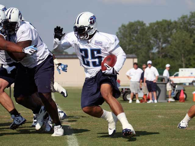 That’s LenDale White? – NBC Los Angeles