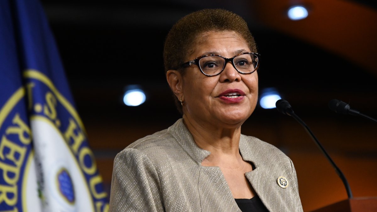 Mayor Karen Bass Says Encampments in LA Should Be ‘Significantly Down’ in Four Years