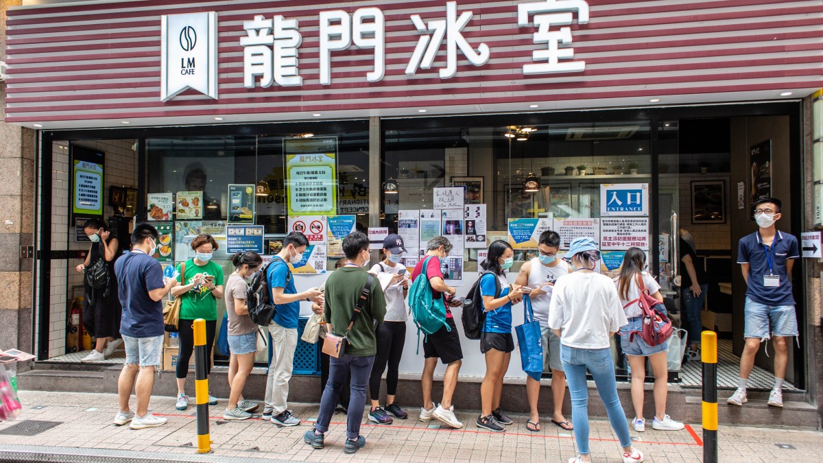 Nearly 600,000 Vote in Hong Kong Pro-Democracy Primaries 1