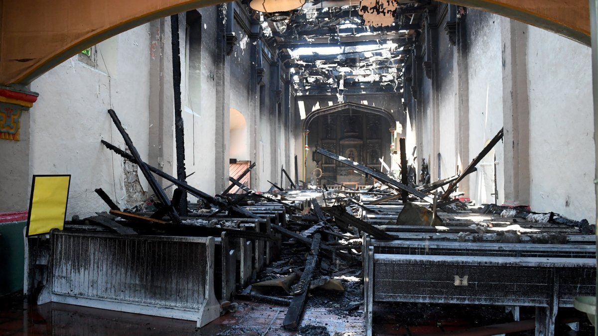 Un uomo ordinato di comparire in tribunale in un incendio che ha danneggiato Mission San Gabriel – NBC Los Angeles