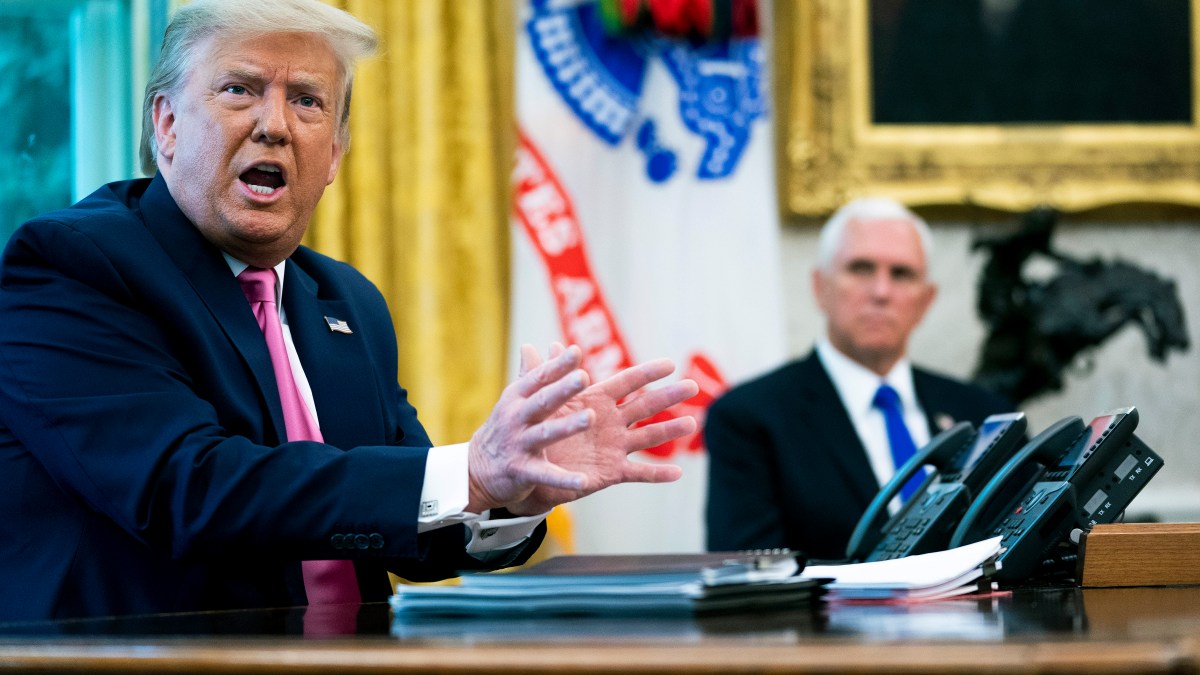Trump Bans Dealings With Chinese Owners of TikTok, WeChat 1