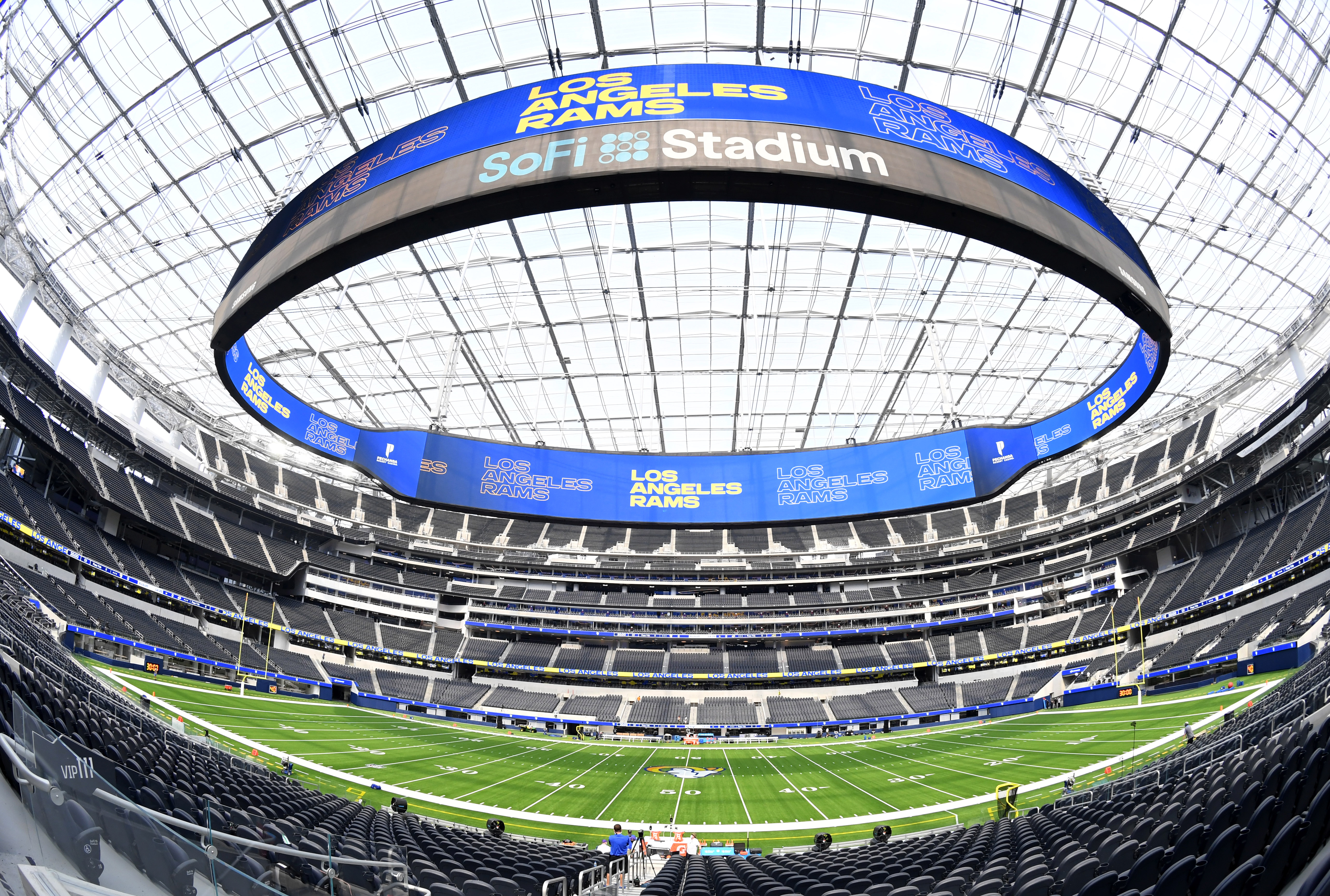 åbenbaring Legepladsudstyr gerningsmanden Palace Preview: L.A. Rams Marvel at 1st Trip to New SoFi Stadium – NBC Los  Angeles