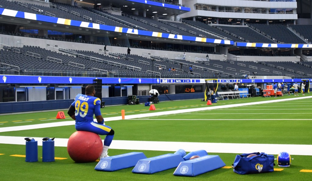 LA Rams To Return To Blue And White Colors, Uniforms Next? - Turf