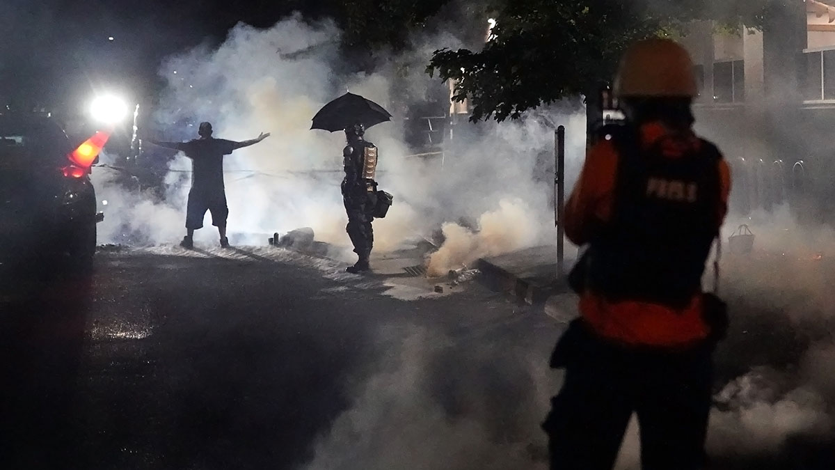 Portland Protests Turn Violent, Riot Declared – NBC Los Angeles