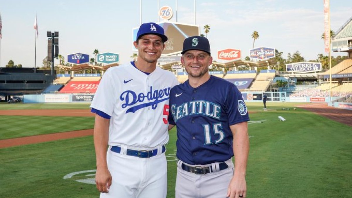Sibling Rivalry at its Finest: Seager Brothers Homer in First Game Against  Each Other – NBC Los Angeles