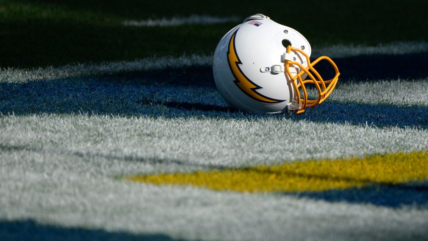 Former Rams Chargers Player Charles Dejurnett Dies At 68 Nbc Los Angeles