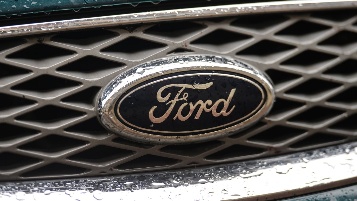 Ford Recalls Over 700K Vehicles; Backup Cameras Can Go Dark NBC Los