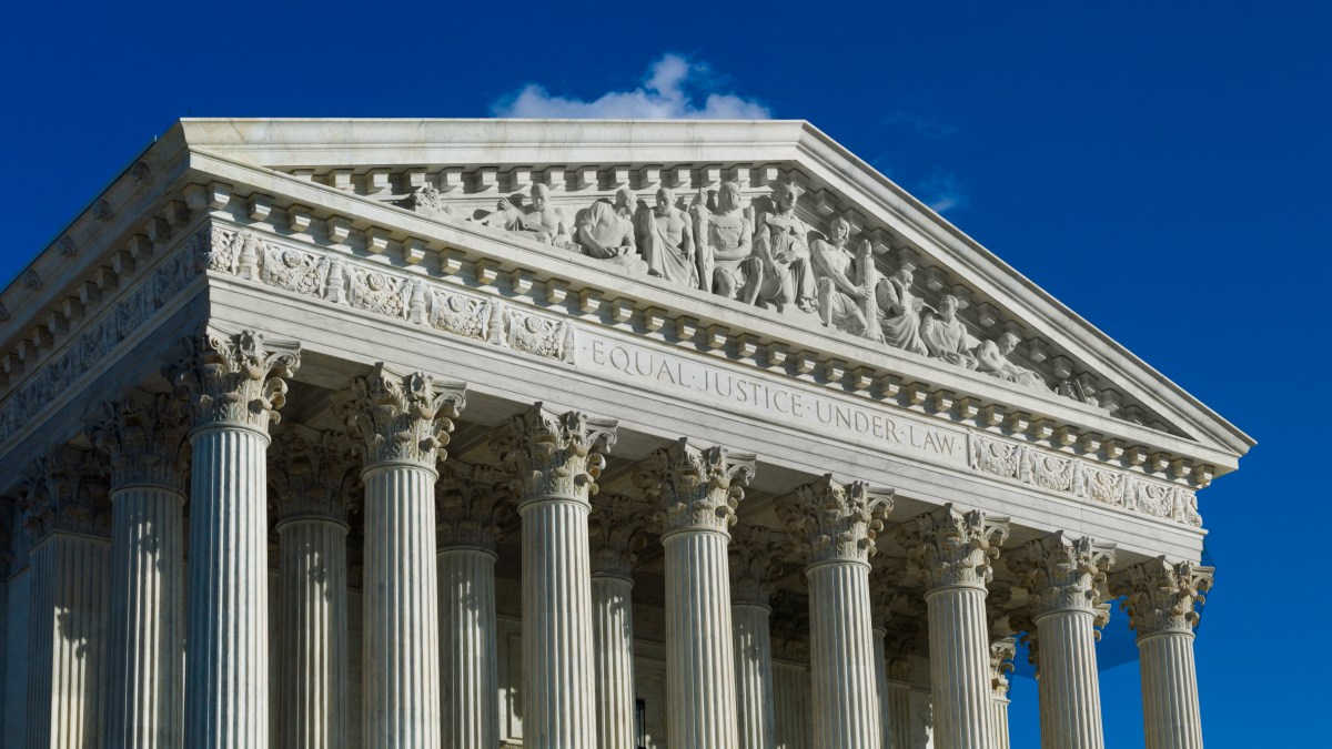 Front-Runners Emerge to Fill Ginsburg's Supreme Court Seat 1