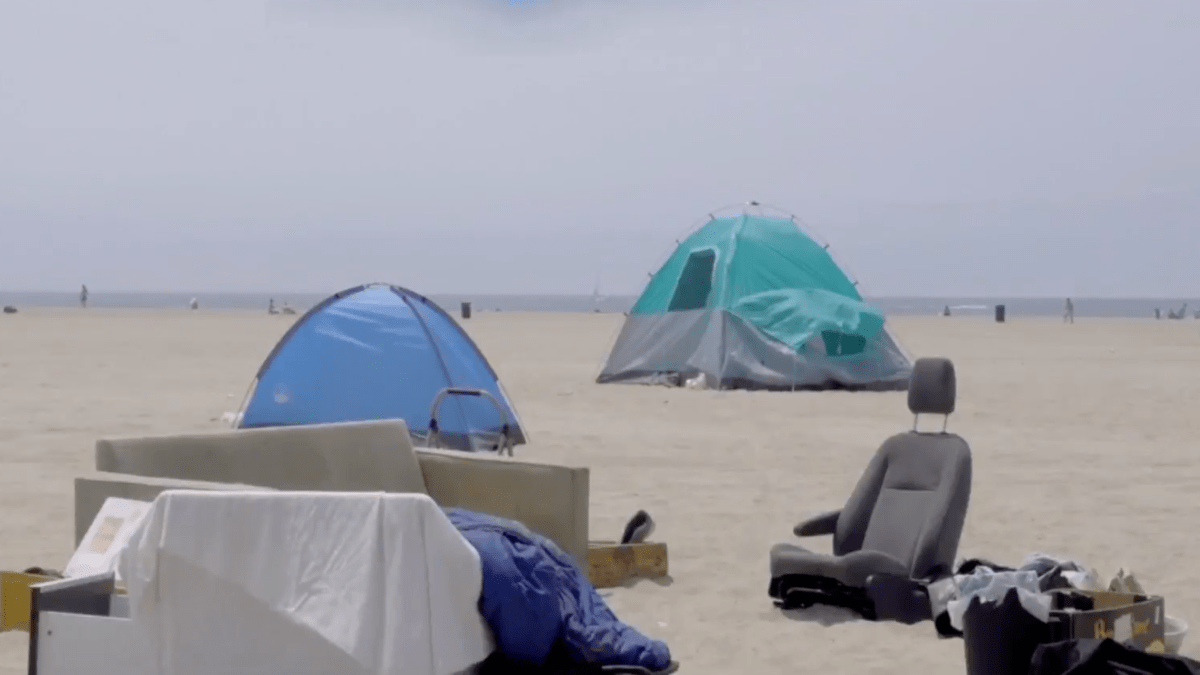 Groups Condemn Sheriff’s Actions Toward Homeless in Venice NBC Los