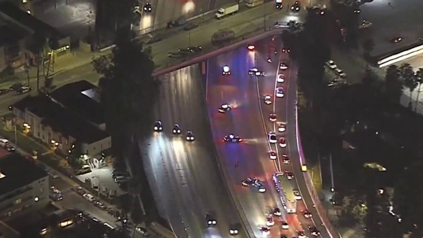 Armenian Community Halts Traffic on the 101 Freeway in Protest of Fighting With Azerbaijan