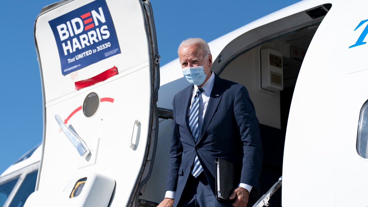 Biden, Harris Aim to Tip Battleground Arizona for Democrats 1