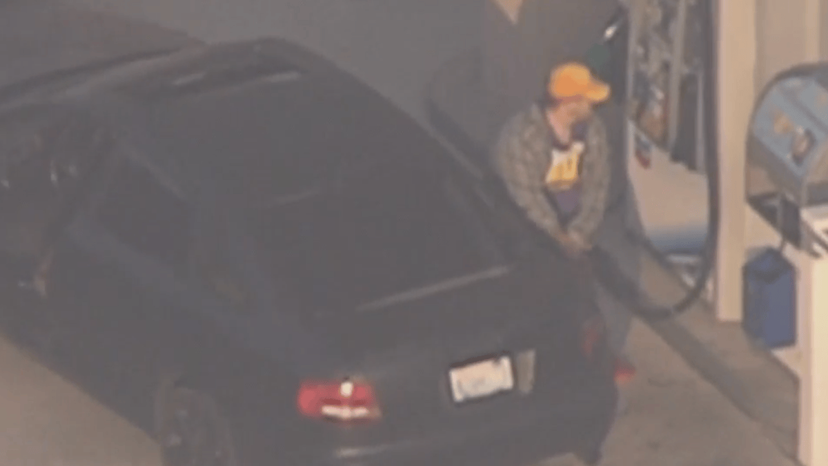Only in LA: Driver Manages to Stop for Gas During Police Chase – NBC ...