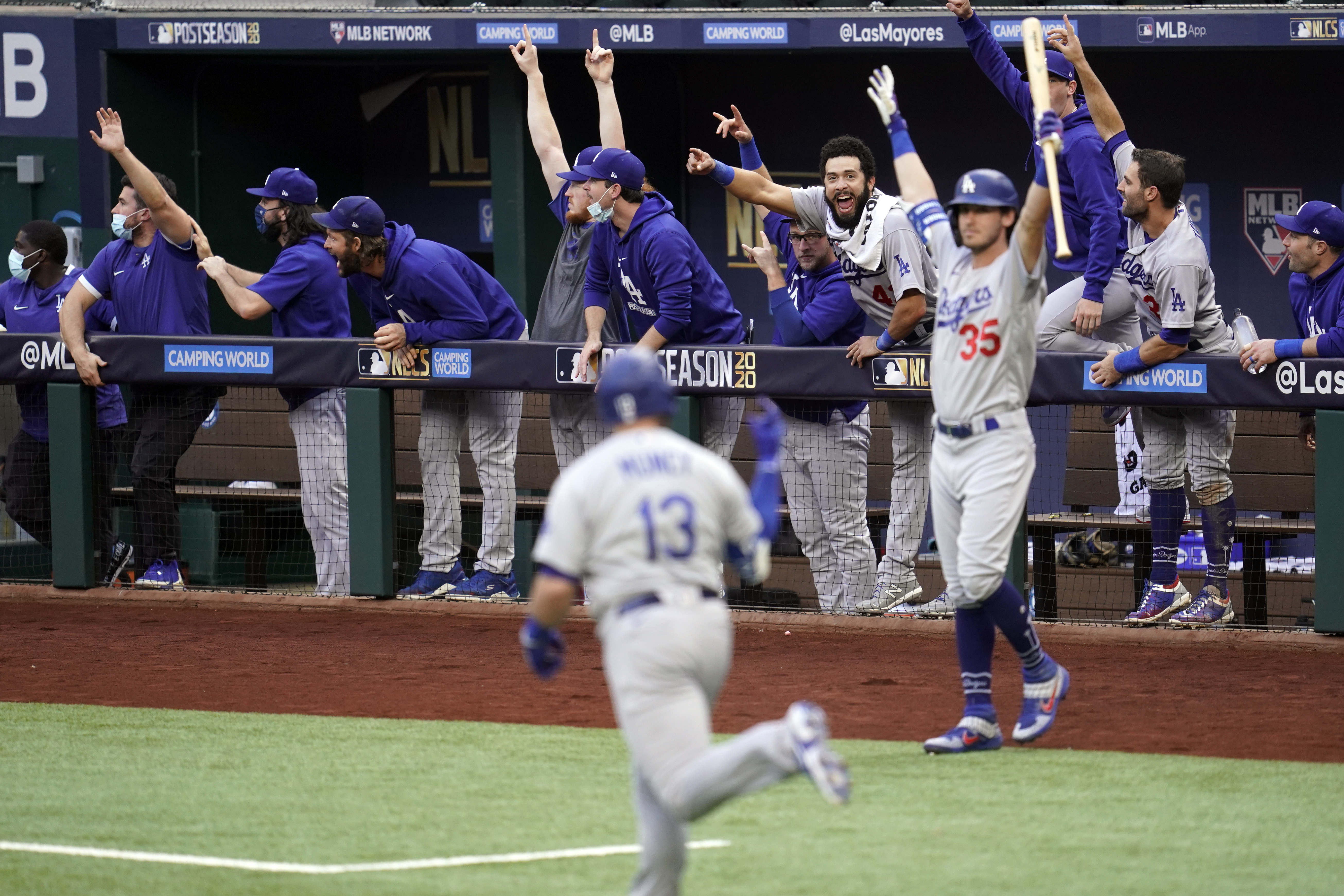 Dodgers Make History In 15-3 Blowout Of Braves In Game 3 Of NLCS ...