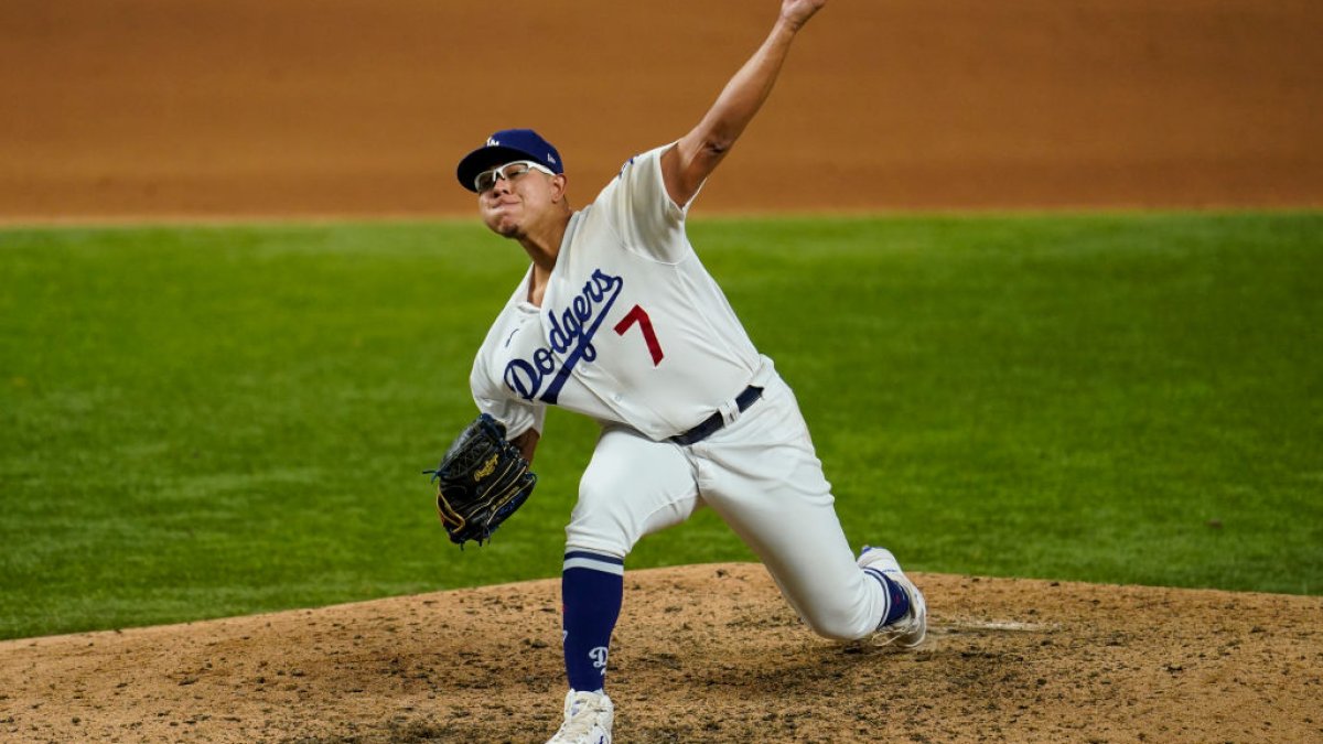 Rays Stack Lineup With Righties Against Urías in Game 4 of World Series