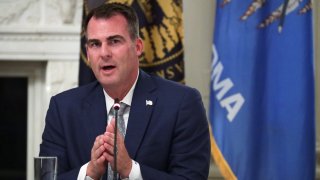 Gov. Kevin Stitt speaks at roundtable