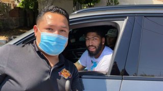 Los Lakers player Anthony Davis picking up his Quesatacos order from LA Authentic Birrieria in North Hollywood.