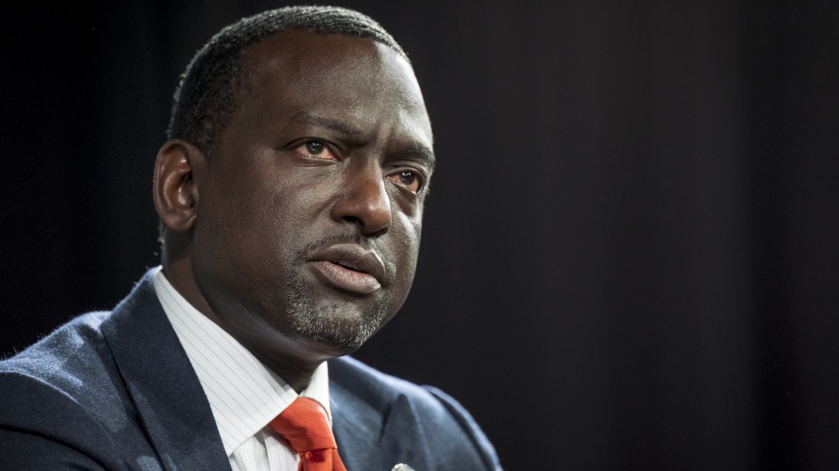 Yusef Salaam, Exonerated Central Park 5 Member, Mocks Trump With Ad of His Own – NBC Los Angeles - Vimarsana News