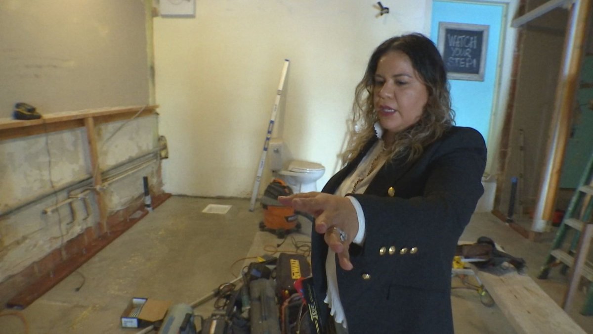 Nadia Rushing San Diego County Businesswoman Surprised With $5,000 – NBC Los Angeles