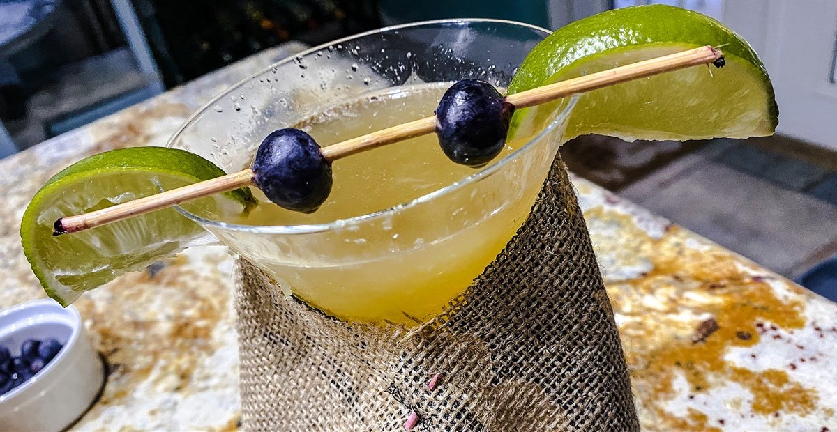 This Baby Yoda Cocktail Is Going Viral Thanks to Jennifer ... This Baby Yoda Cocktail Is Going Viral Thanks to Jennifer ...