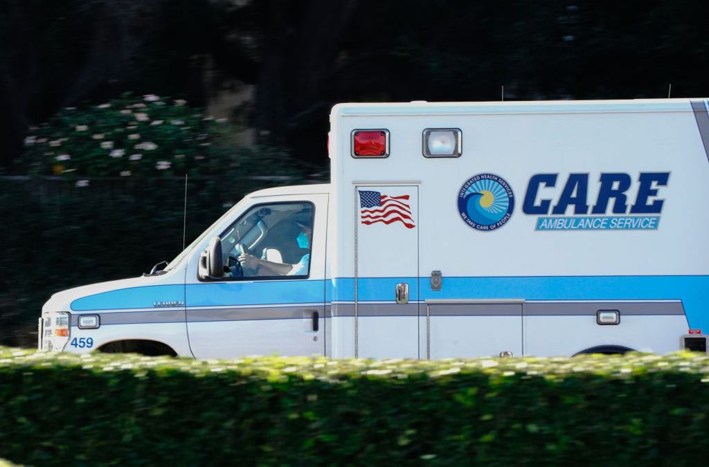 Photo of Úradníci pozastavili divergenciu ambulancie 911, keď sa nemocnice v okrese Orange naplnili pacientmi s COVID-19 – NBC Los Angeles
