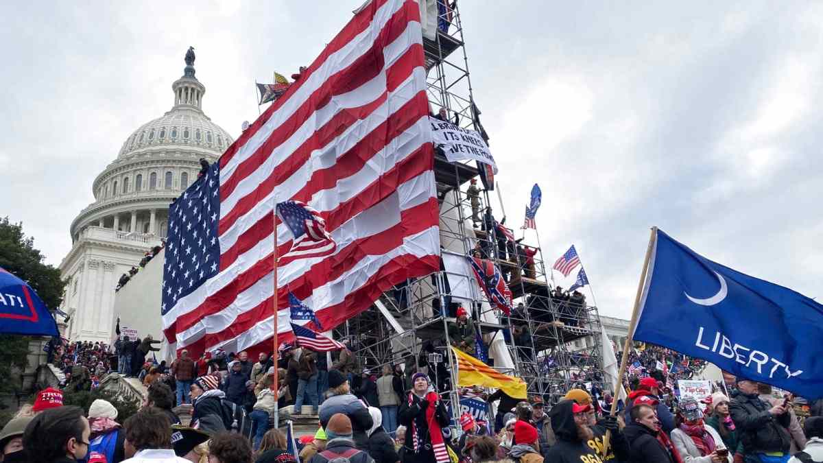 Capitol Rioters Included at Least 21 Highly Trained Ex-Military and Cops - Vimarsana News