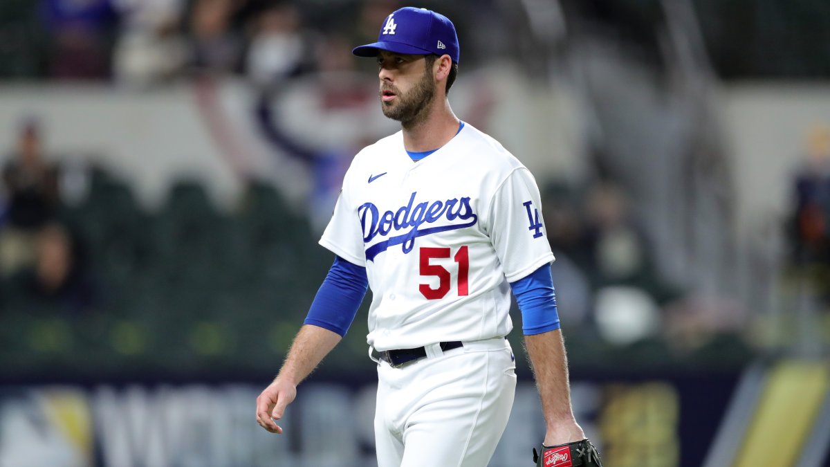 Los Angeles Dodgers Alex Vesia (51) pitches during a MLB baseball