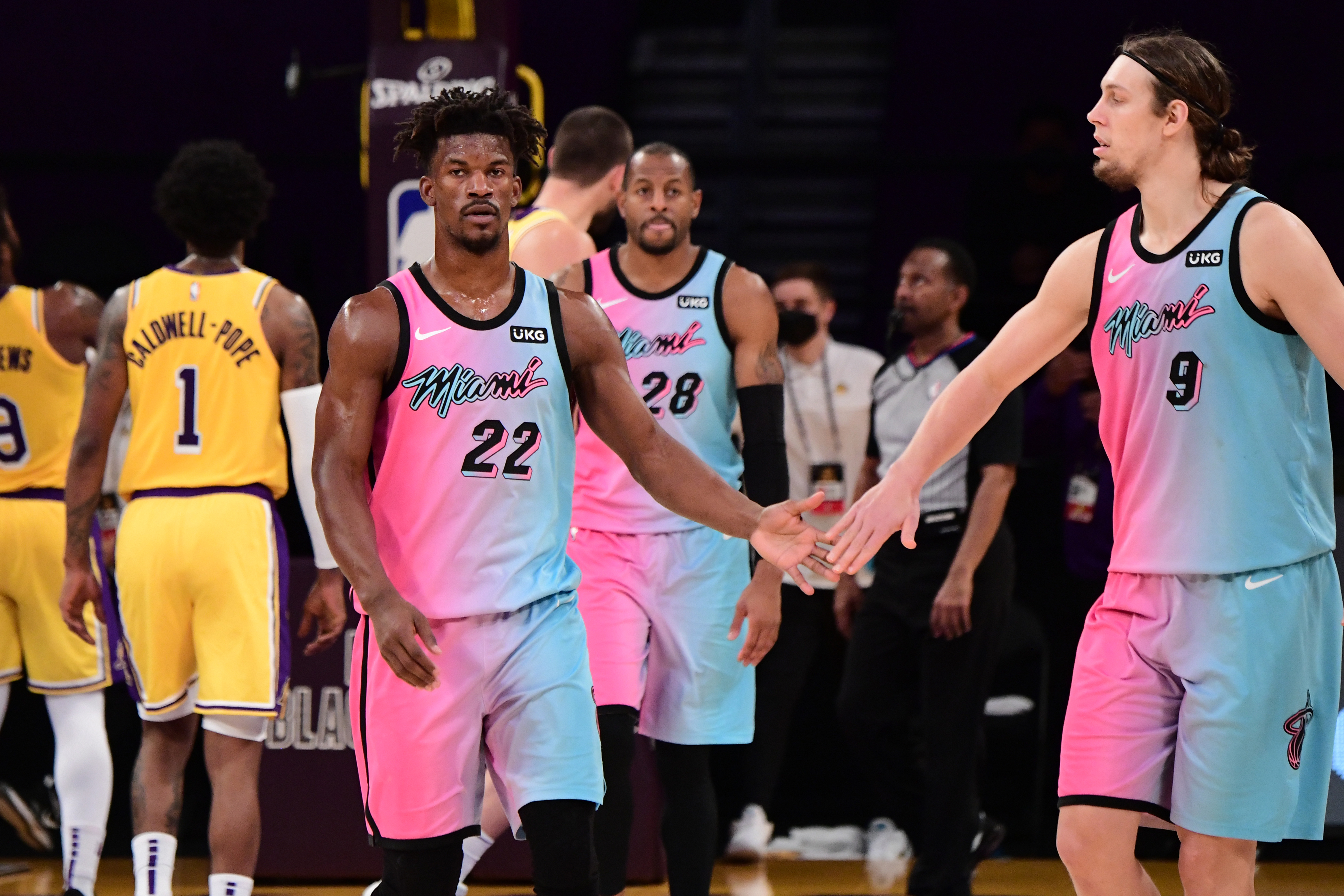 Lakers defeat Miami Heat in Game 2 of NBA Finals - Los Angeles Times