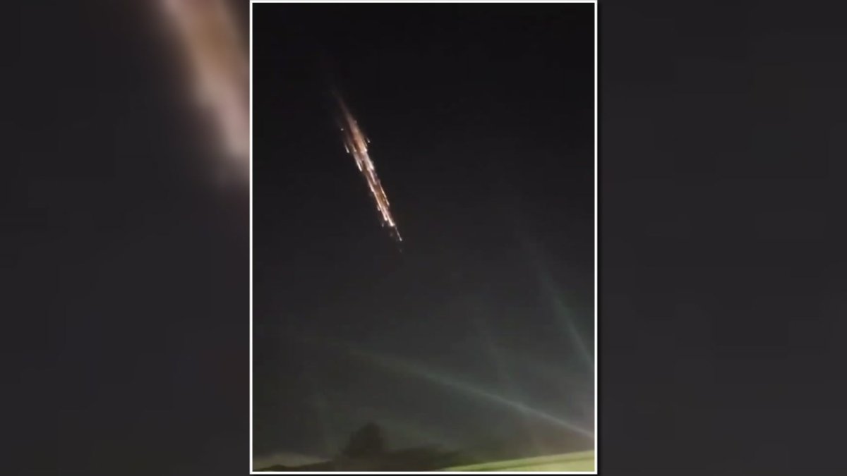 Debris From Falcon 9 Rocket Lights Up Sky Over Pacific Northwest – NBC ...