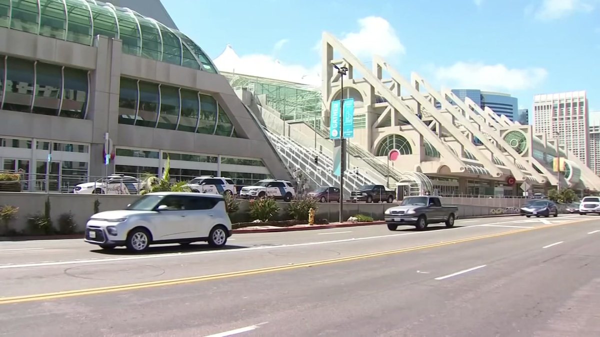 More Migrant Children Arrive at San Diego Convention Center – NBC Los ...