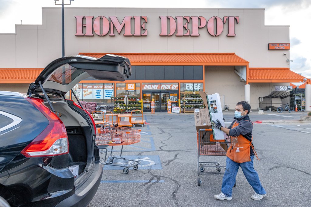 Home Depot Hiring for More Than 3,000 Positions in Los Angeles Area