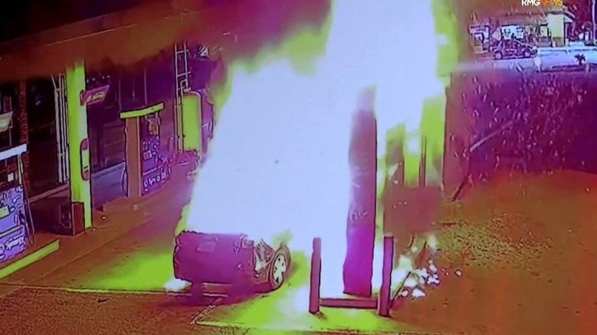 Video Shows Car Fire, Explosion at Gas Station NBC Los Angeles