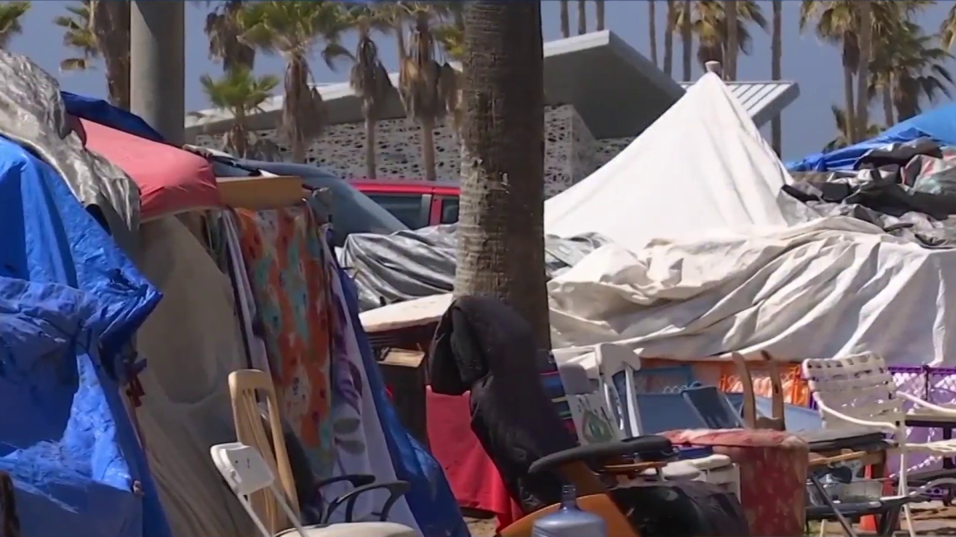 Residents Of Venice Beach Demand LA Move Homeless Off The Streets – NBC ...