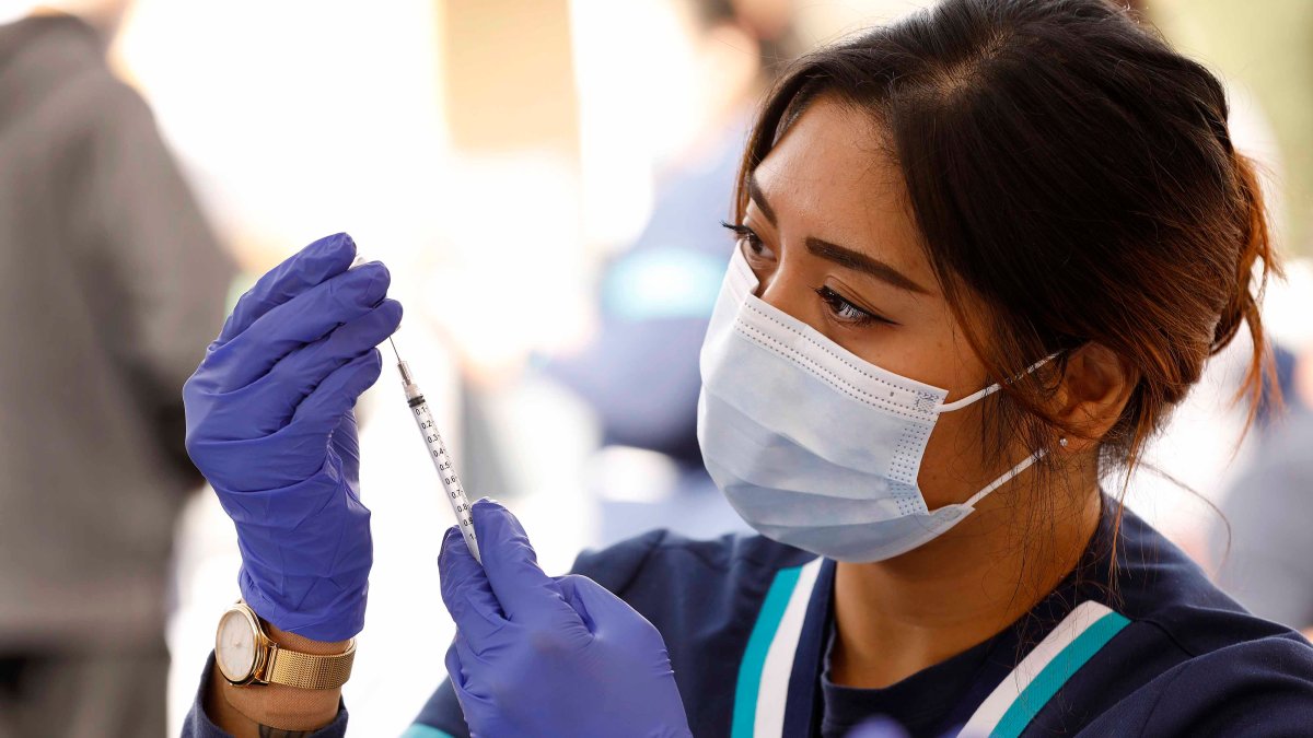 Push to Get Latino Community Vaccinated – NBC Los Angeles Push to Get Latino Community Vaccinated – NBC Los Angeles