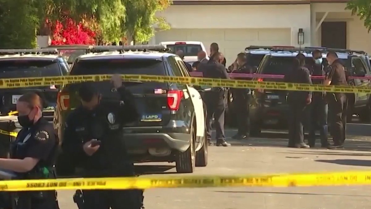 Man Accused of Shooting Off-Duty Officer Charged With Attempted Murder ...