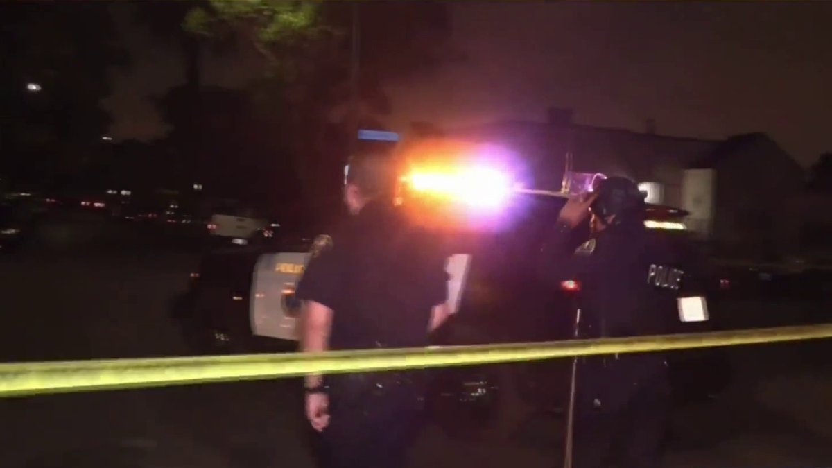 Man in Custody After Shooting and Barricade in Long Beach – NBC Los Angeles